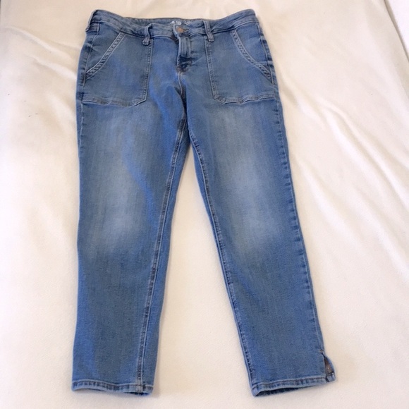 Old Navy Women’s Rockstar Super Skinny Ankle Light Wash Jeans Size 12 - Picture 1 of 9